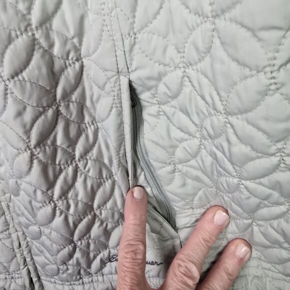 Eddie Bauer Vest Womens Large Silver Lightweight Full Zip Zipper Pockets Quilted - Picture 8 of 13